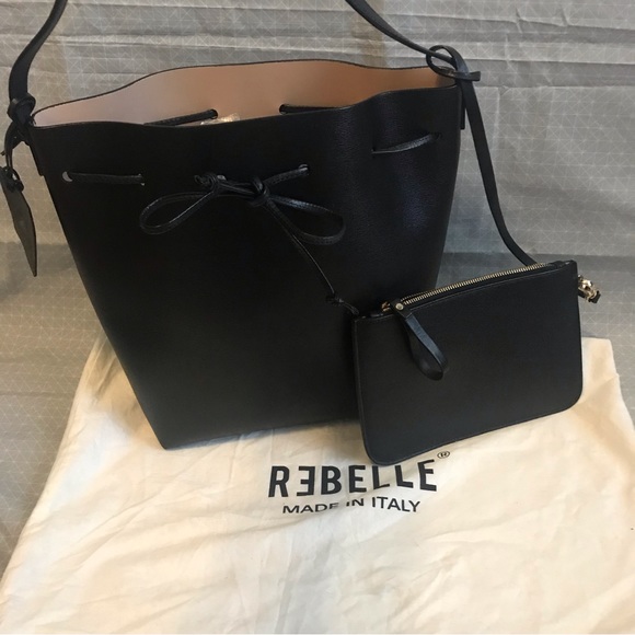 NWOT Rebelle Italy Saffiano Large Bucket Bag in Black - Picture 1 of 11